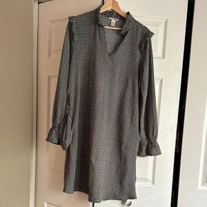 Elegant Black and White Checkered Dress